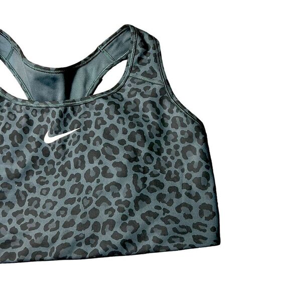 Nike Dri Fit Women’s Swoosh Bra Animal Print - Picture 4 of 7